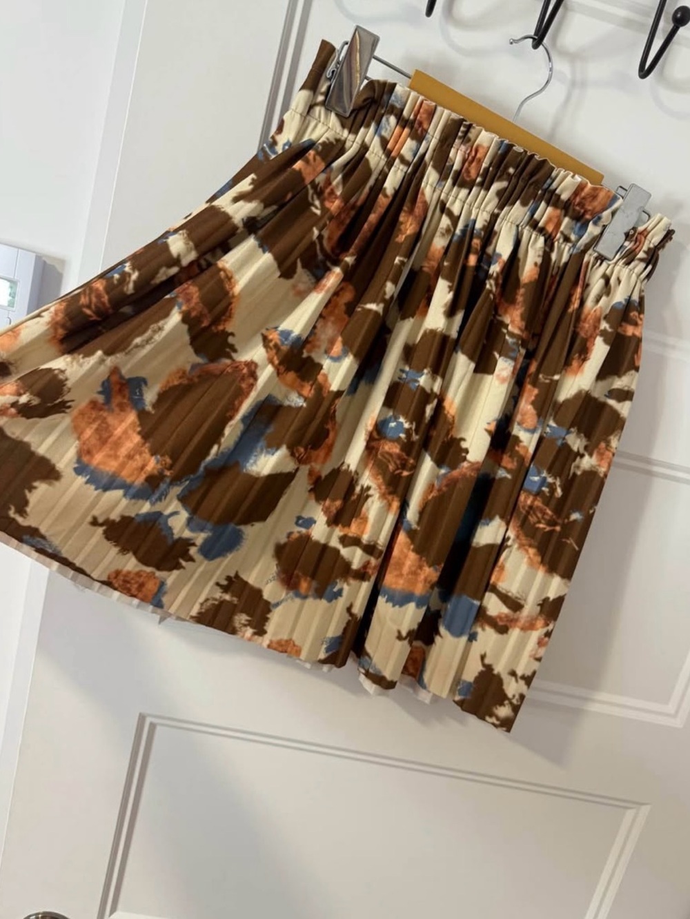 Tag Pleated Skirt in Cream, Brown & Rust with Blue Accents